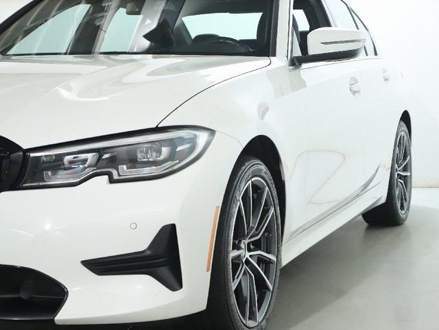 Used 2020 BMW 330i xDrive Sedan w/ Premium Package AWD/4WD image 5