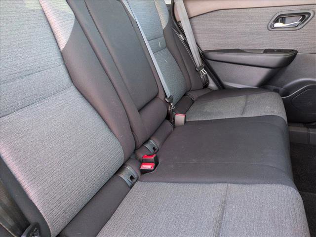 Used 2021 Nissan Rogue SV image 19