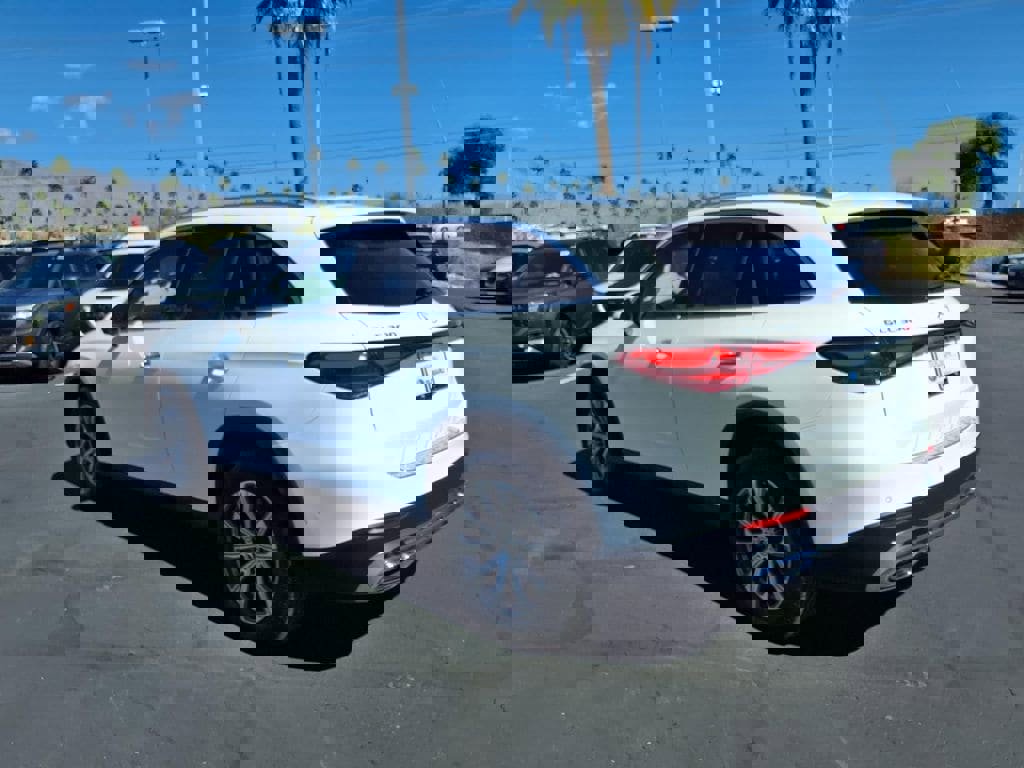 Used 2024 Mercedes-Benz GLC 300 4MATIC image 14