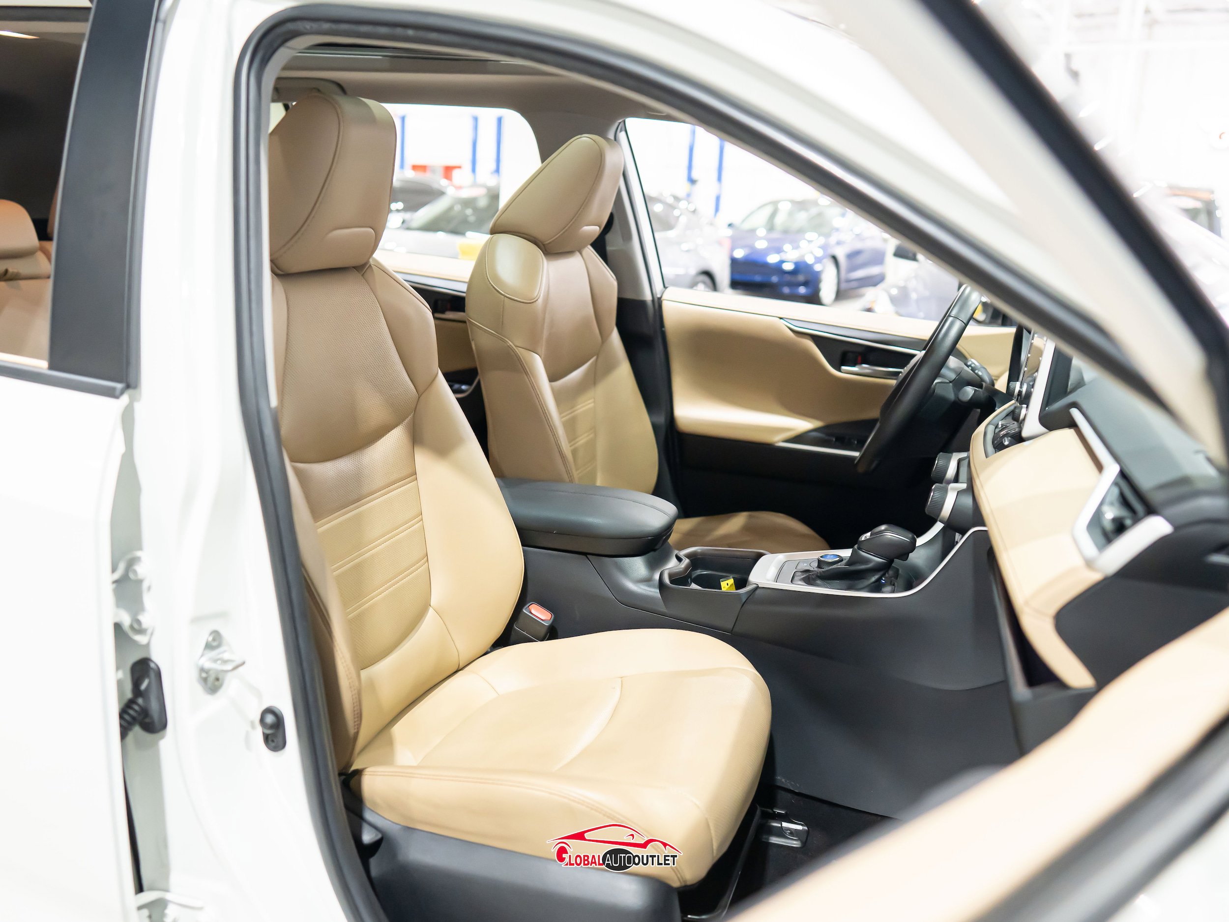 Used 2020 Toyota RAV4 Limited AWD/4WD image 17