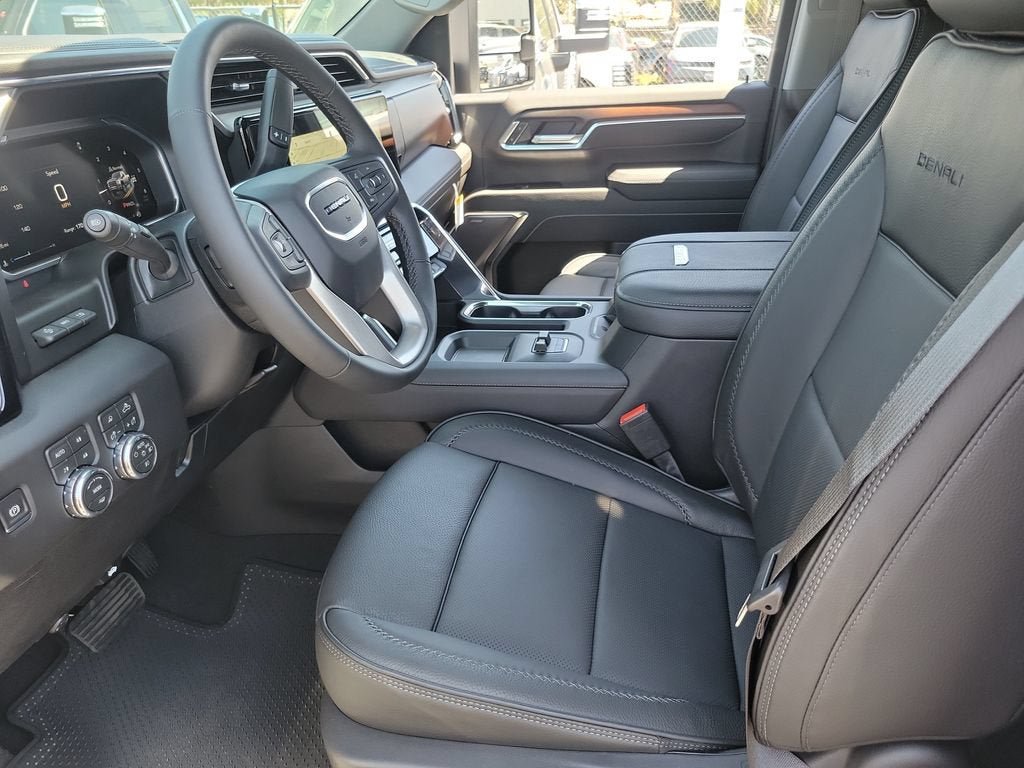 New 2026 GMC Sierra 2500 Denali w/ Denali Reserve Package AWD/4WD image 9