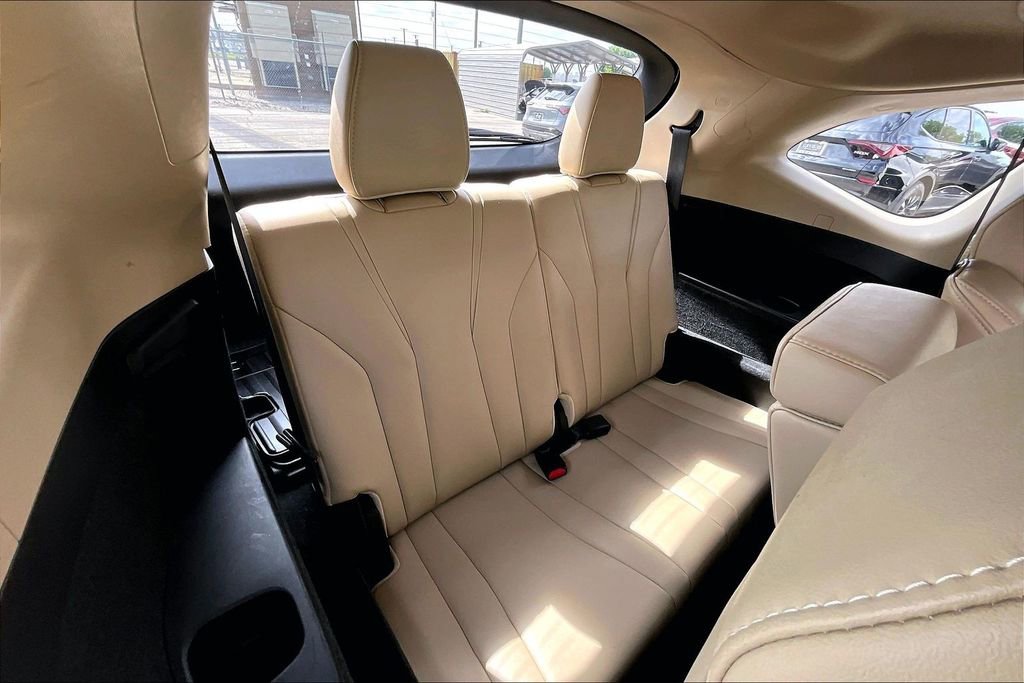 Used 2022 Acura MDX FWD w/ Technology Package image 37