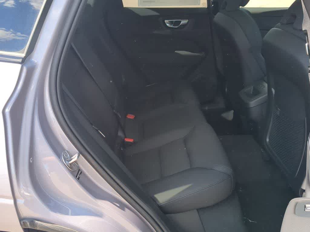 New 2026 Volvo XC60 B5 Plus w/ Protection Package Premier AWD/4WD image 19