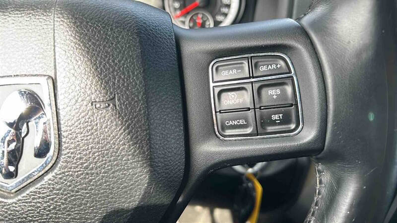 Used 2015 RAM 1500 Big Horn AWD/4WD image 30