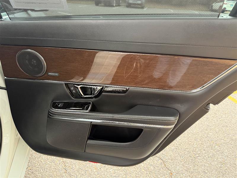Used 2016 Jaguar XJ L Supercharged RWD image 24