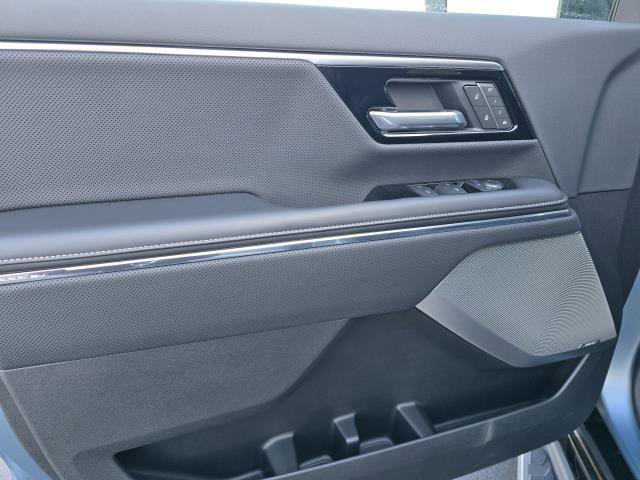 Used 2025 GMC Sierra EV Denali image 10