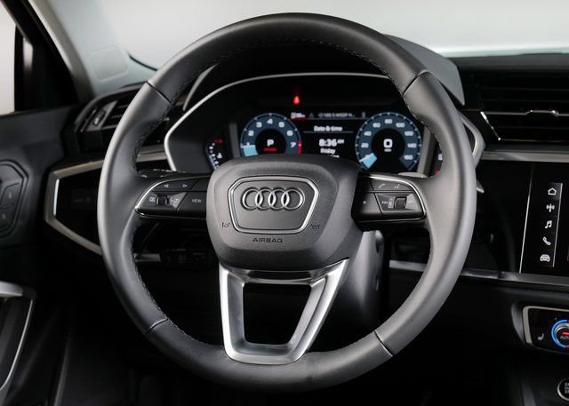 Used 2025 Audi Q3 2.0T Premium w/ Convenience Package AWD/4WD image 13