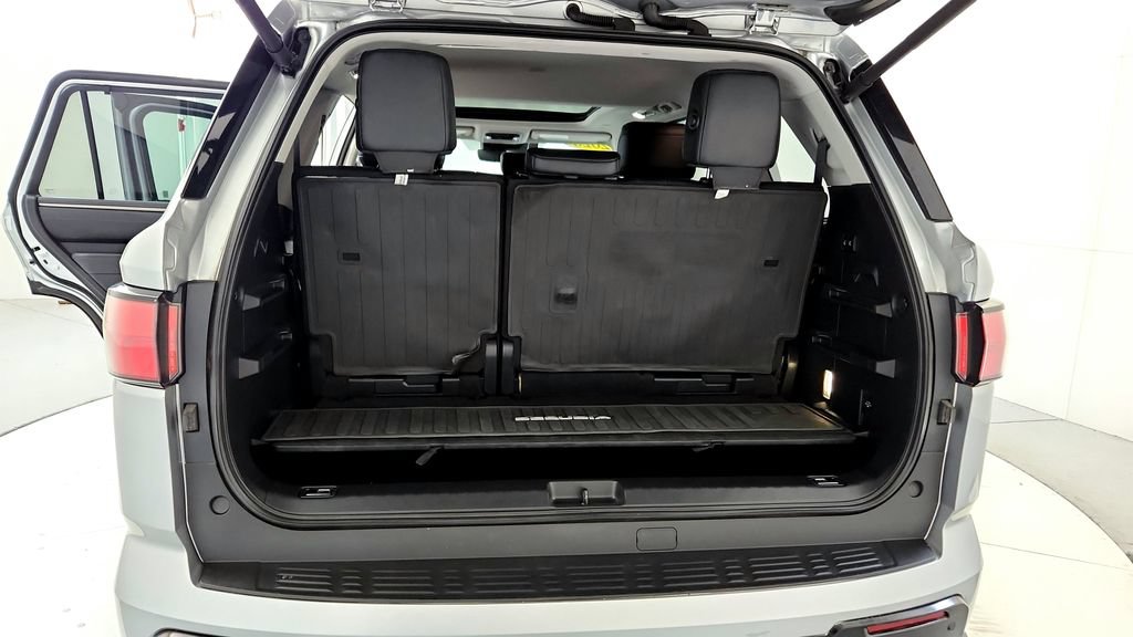 Used 2023 Toyota Sequoia Limited AWD/4WD image 18
