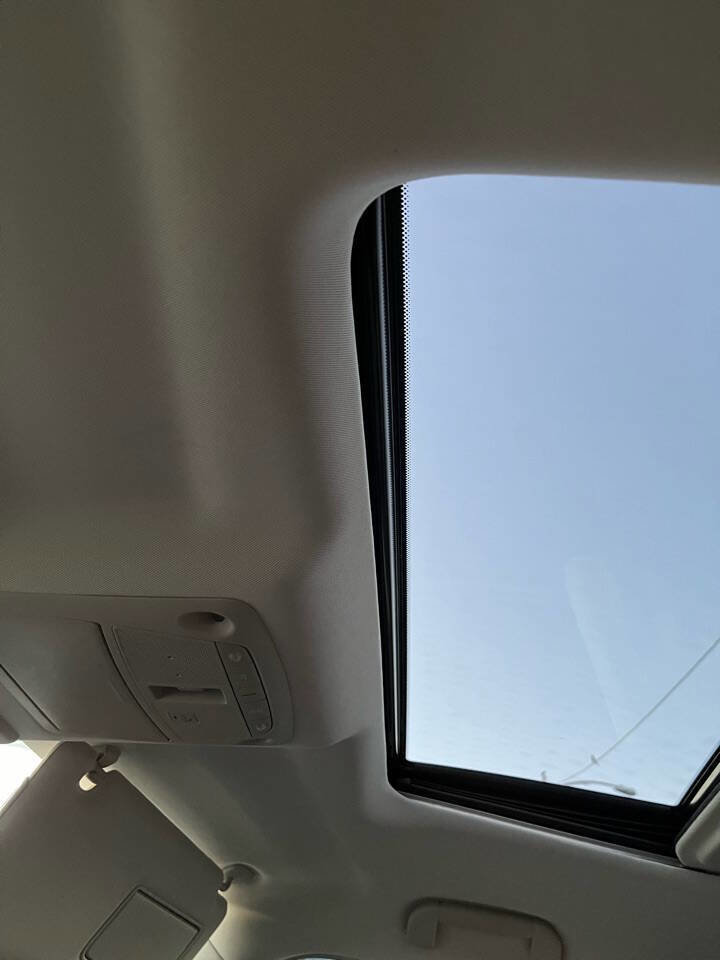 Used 2019 Nissan Armada SL w/ Premium Package image 17