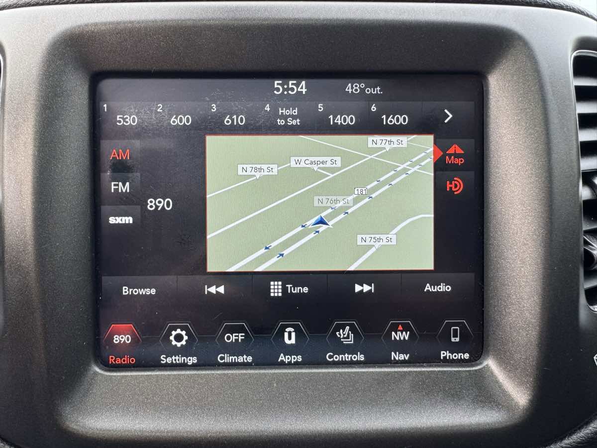 Used 2019 Jeep Compass Trailhawk w/ Cold Weather Group image 16