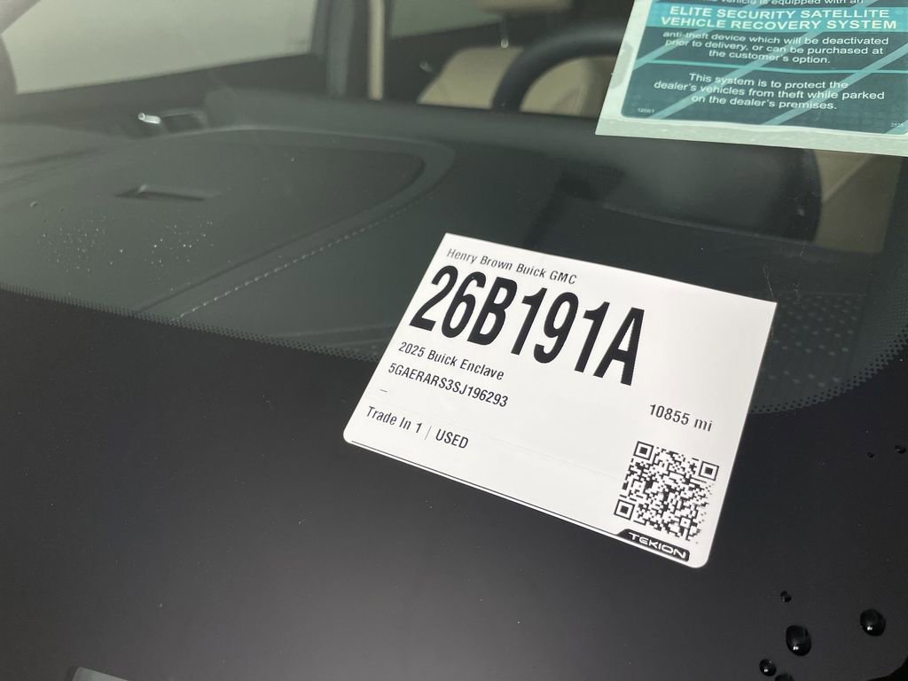 Used 2025 Buick Enclave Preferred image 33