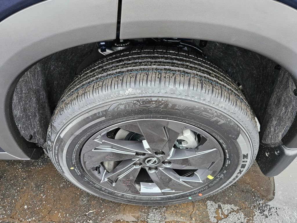 New 2026 Nissan Rogue SV image 6