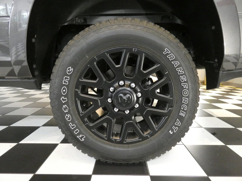 Used 2025 RAM 3500 Limited image 8