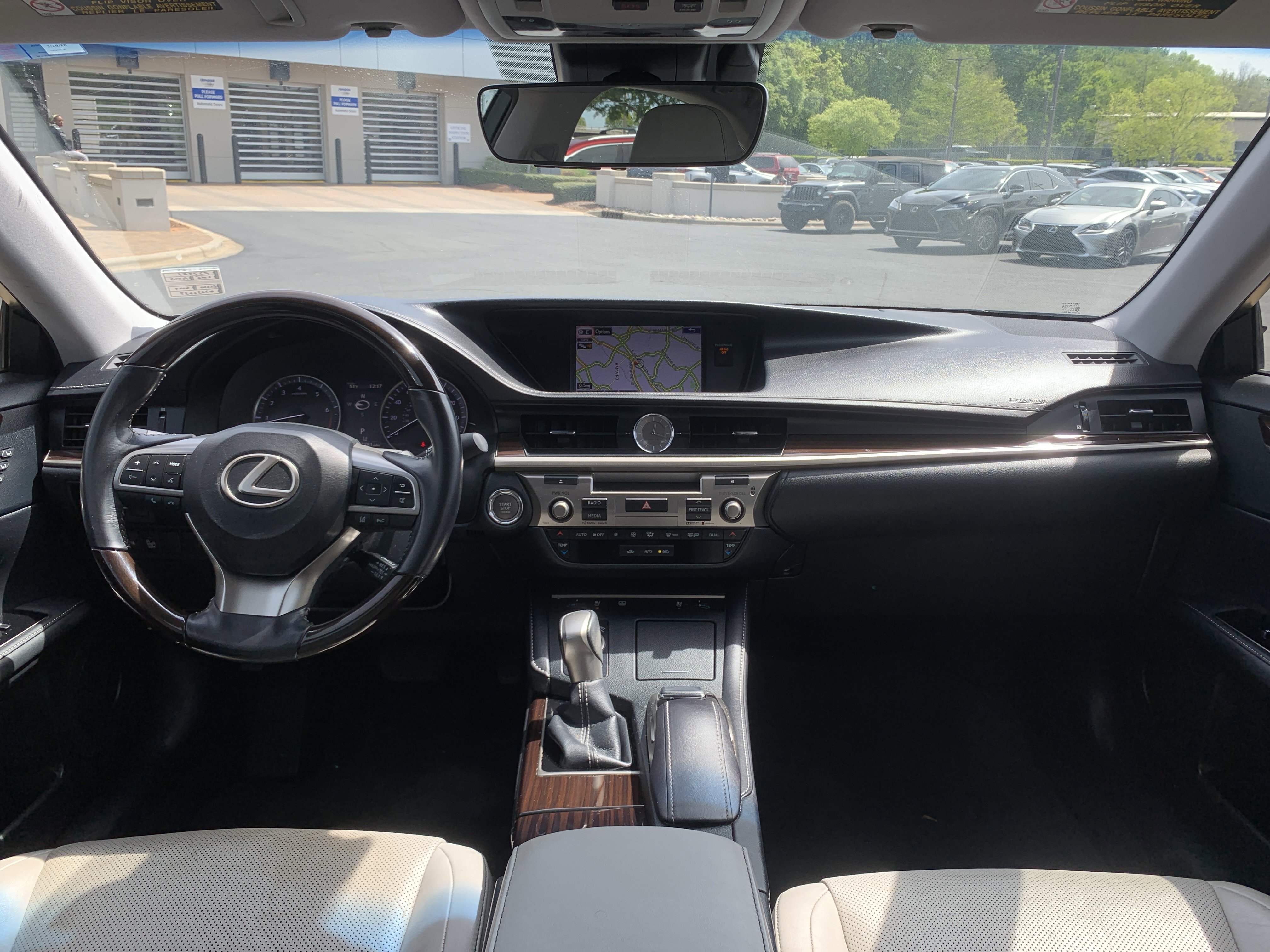 Used 2013 Lexus ES 350 w/ Luxury Pkg image 18