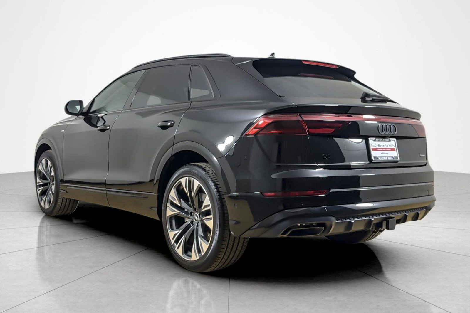 New 2026 Audi Q8 Premium Plus AWD/4WD image 4