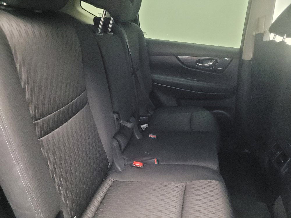 Used 2019 Nissan Rogue S w/ Special Edition Package FWD image 19