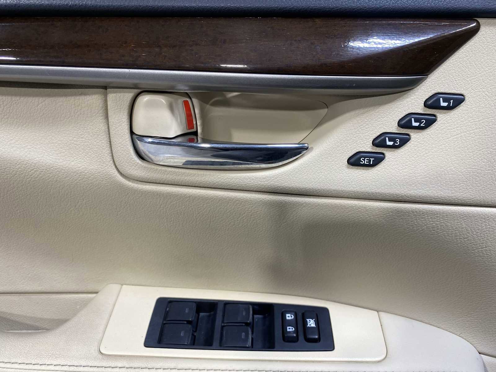 Used 2015 Lexus ES 350 image 23