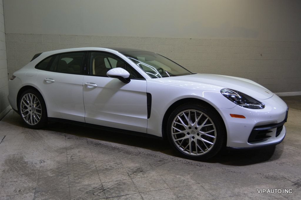 Used 2018 Porsche Panamera 4 AWD/4WD image 28