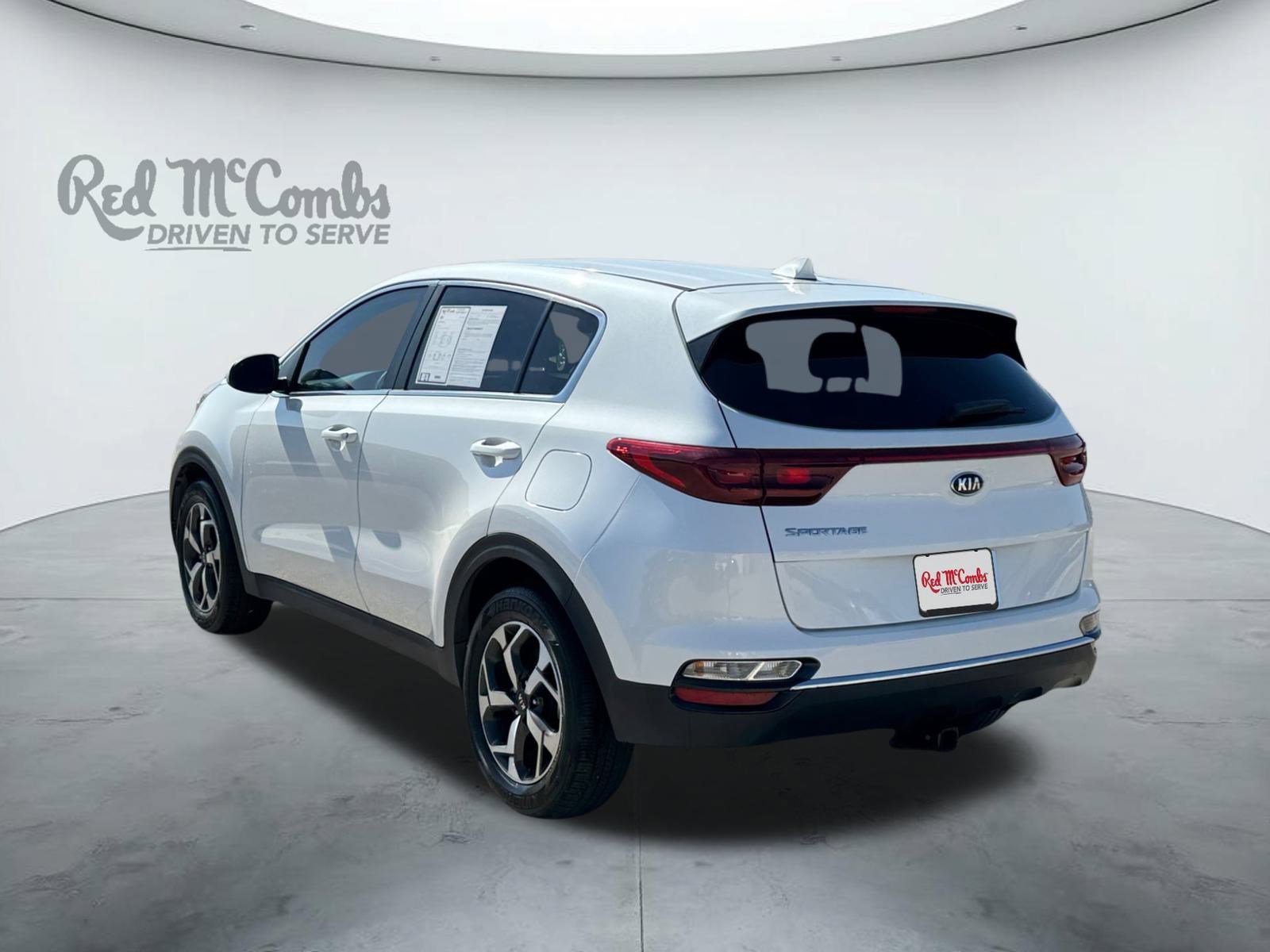 Used 2022 Kia Sportage LX image 3