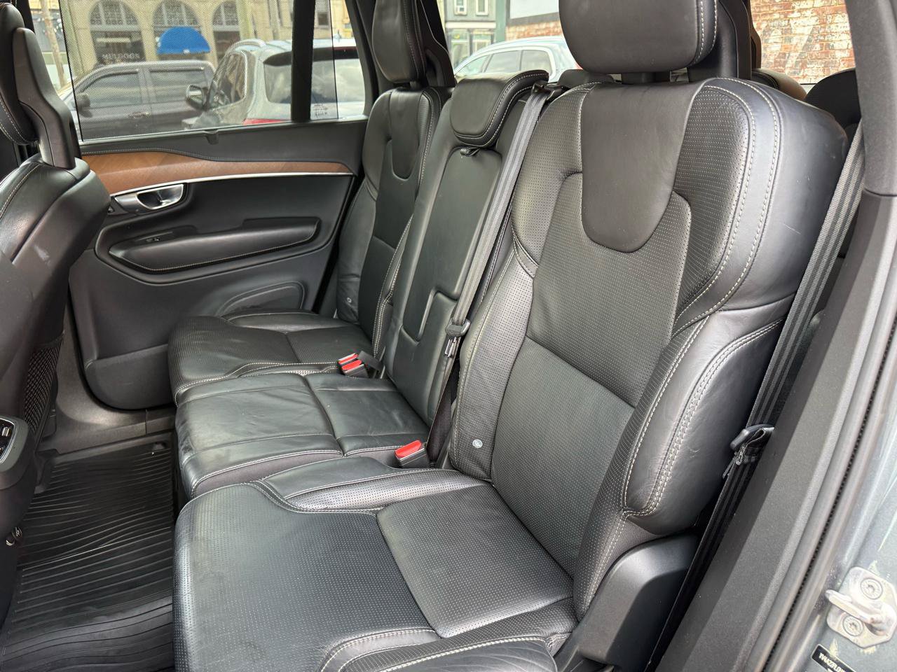 Used 2017 Volvo XC90 T6 Inscription w/ Vision Package AWD/4WD image 7