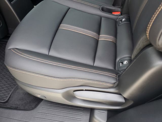 Certified 2025 MAZDA CX-90 3.3 Turbo w/ Select Package image 16