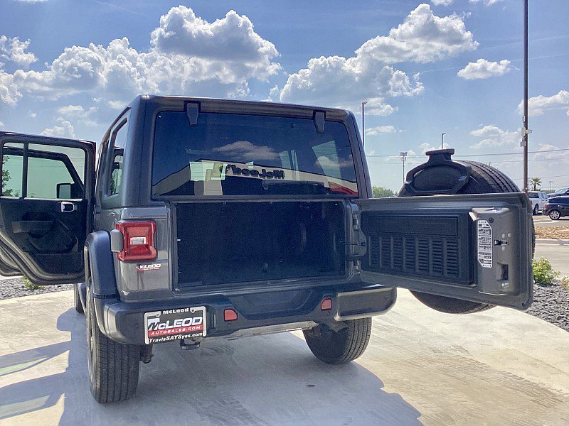 Used 2021 Jeep Wrangler Unlimited Sport image 9