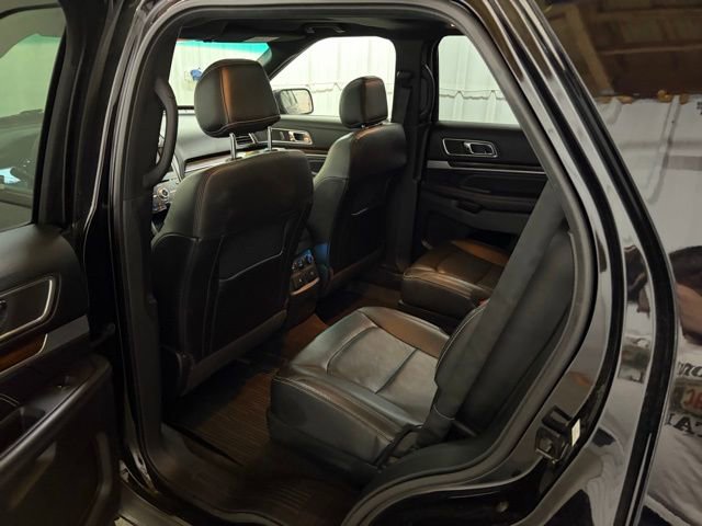 Used 2017 Ford Explorer Limited w/ Equipment Group 301A FWD image 23