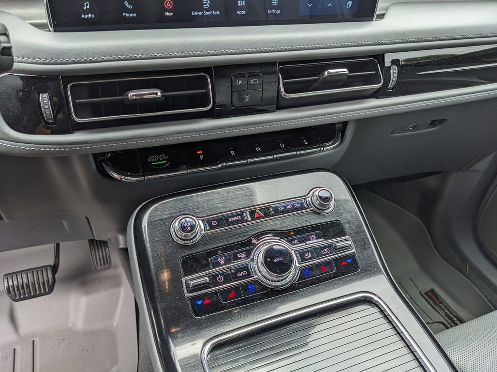 Used 2021 Lincoln Nautilus Reserve w/ Equipment Group 202A image 25