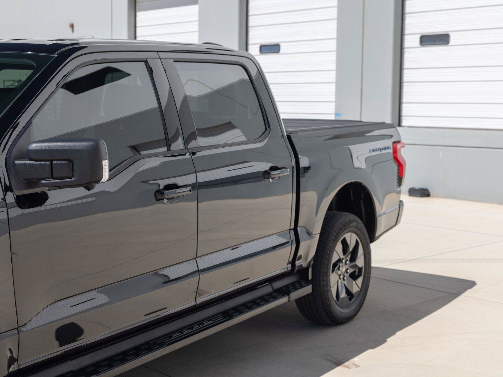 Used 2025 Ford F150 Lightning Flash AWD/4WD image 15