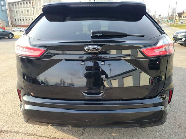 Used 2022 Ford Edge SE w/ Black Appearance Package image 8