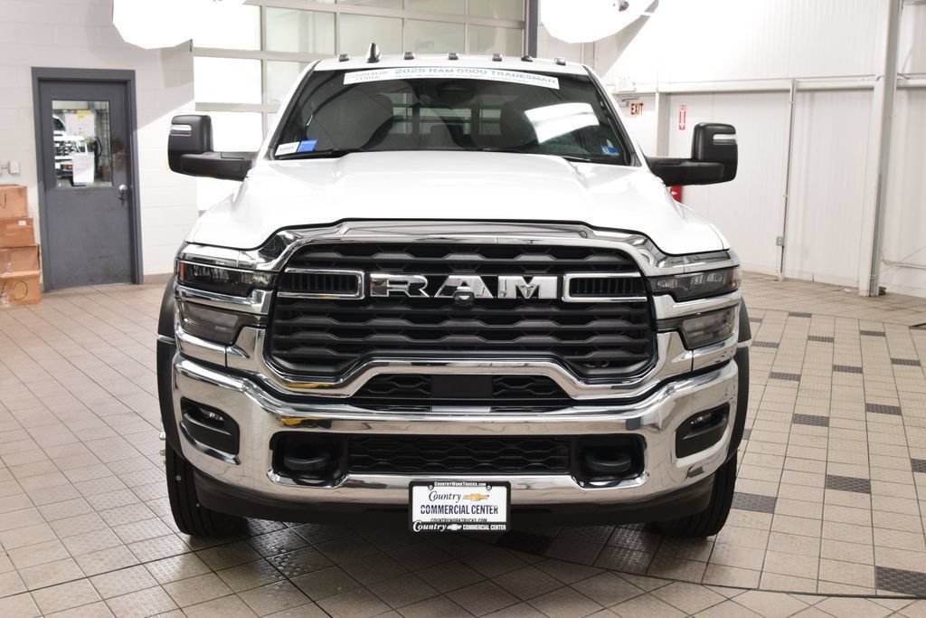 Used 2025 RAM 5500 4x4 Crew Cab image 2