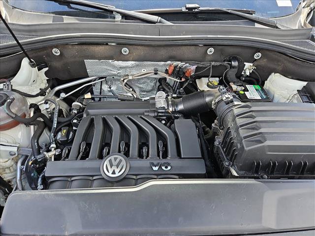 Used 2021 Volkswagen Atlas Cross Sport SE w/ Panoramic Sunroof Package FWD image 28