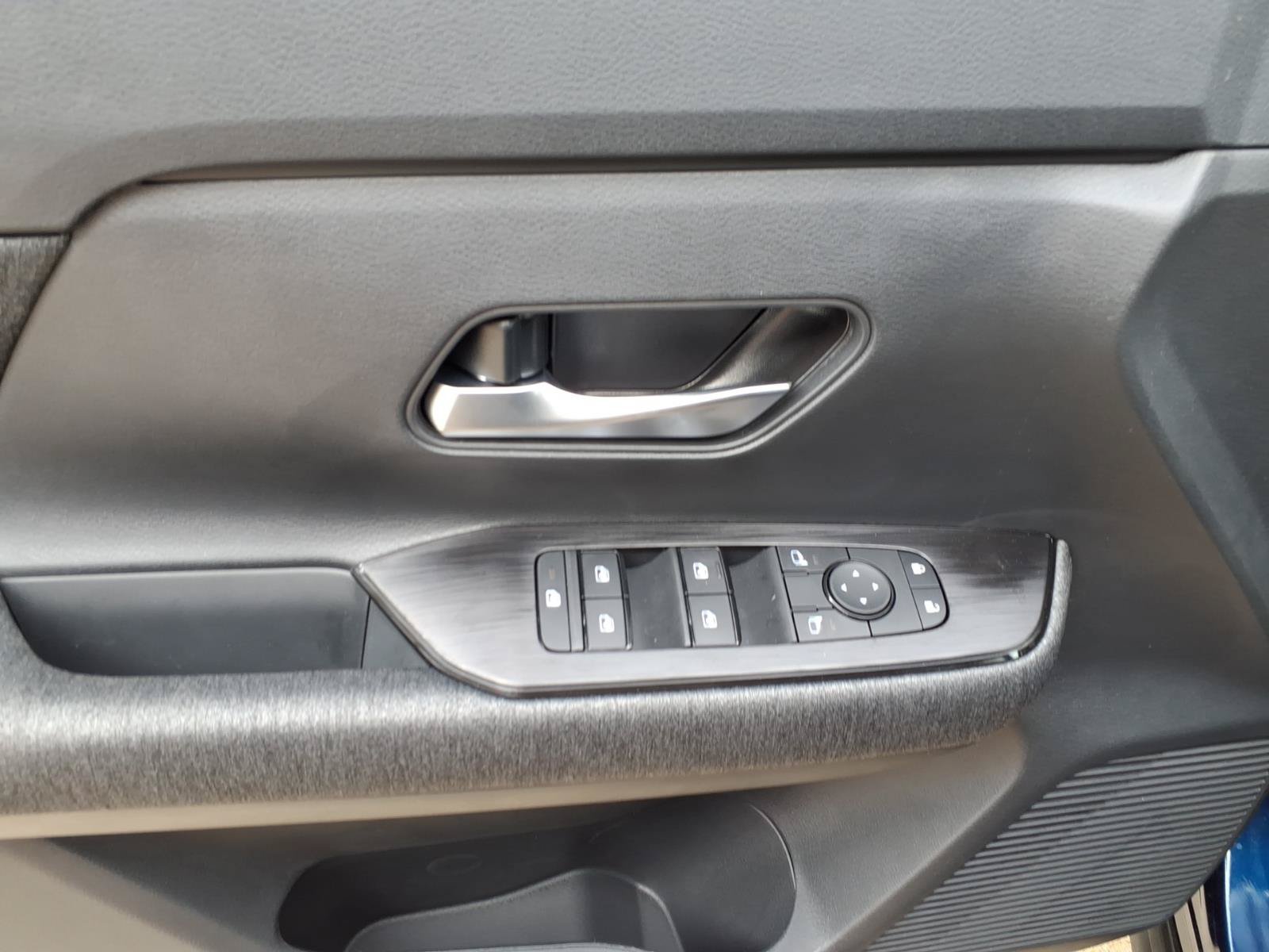 New 2027 Nissan Kicks SV AWD/4WD image 11