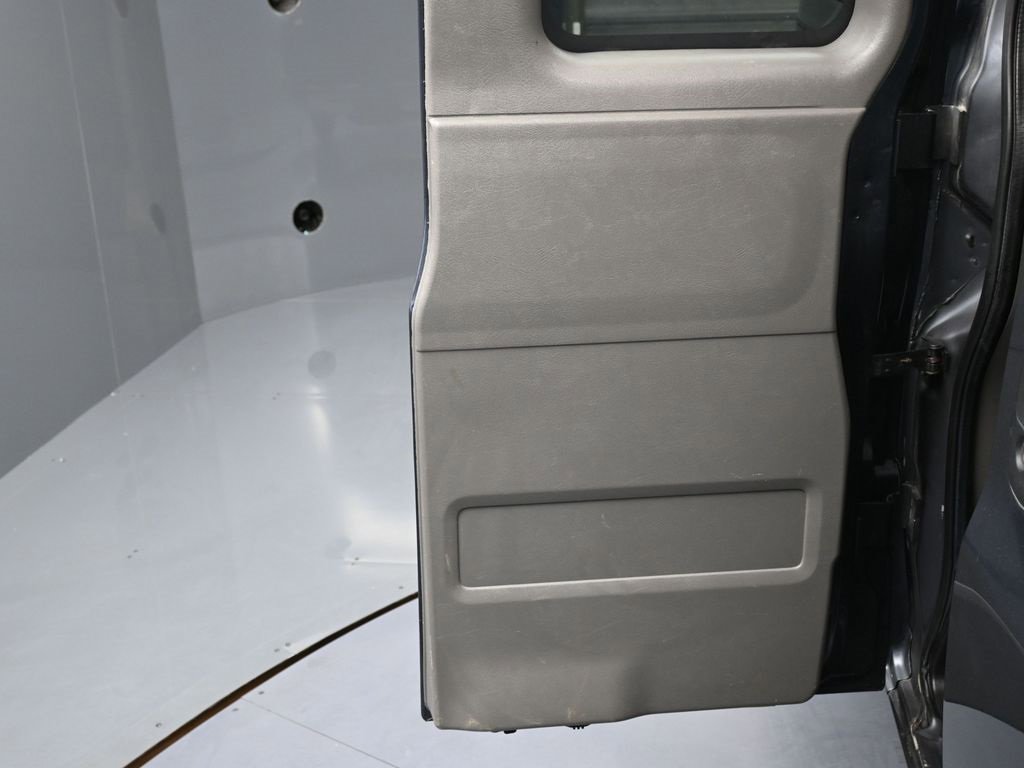 Used 2017 Chevrolet Express 3500 LT w/ LT Preferred Equipment Group image 34