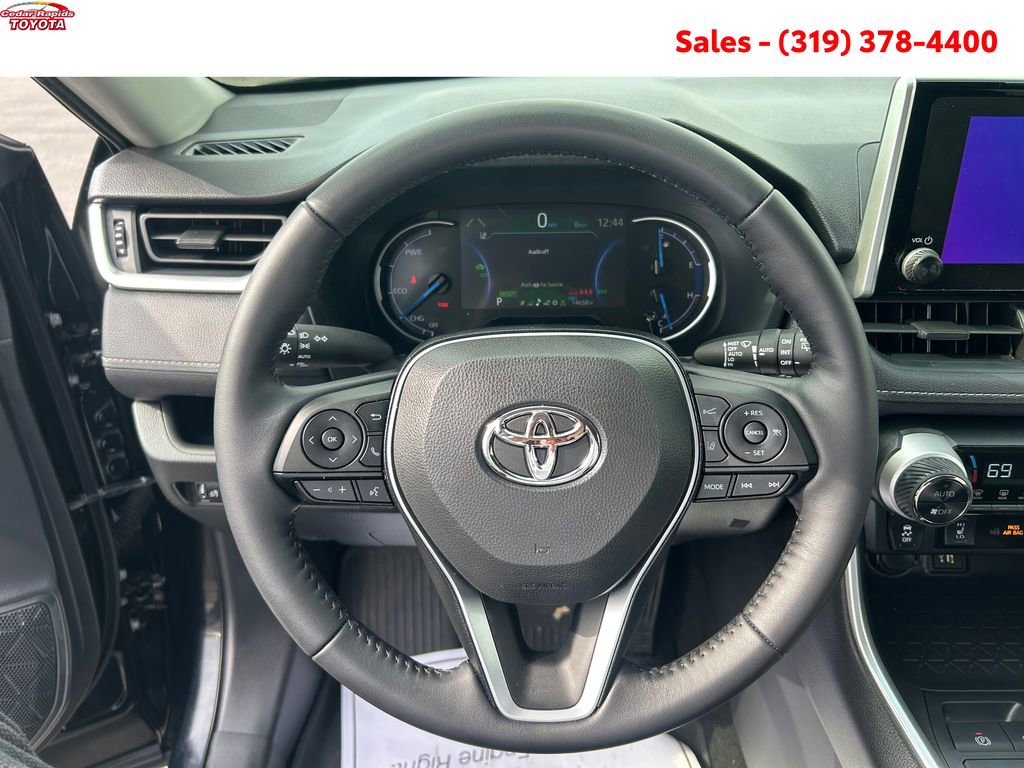 Certified 2025 Toyota RAV4 XLE w/ Convenience Package AWD/4WD image 15