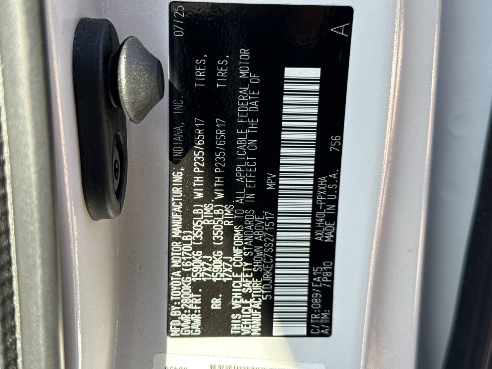 Used 2025 Toyota Sienna XLE w/ XLE Plus Package image 30