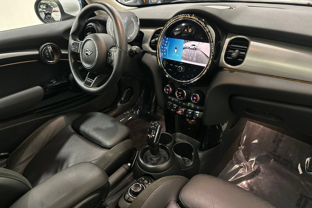 Certified 2024 MINI Cooper S w/ Signature Upholstery Package FWD image 17