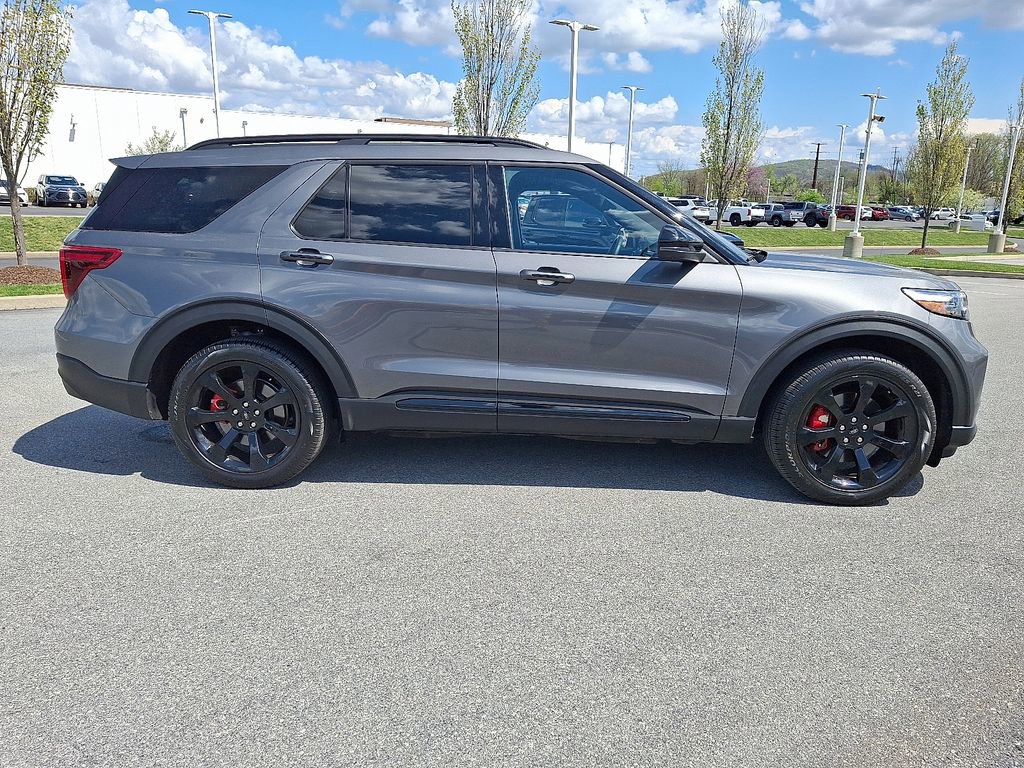 Used 2023 Ford Explorer ST w/ Equipment Group 401A AWD/4WD image 12
