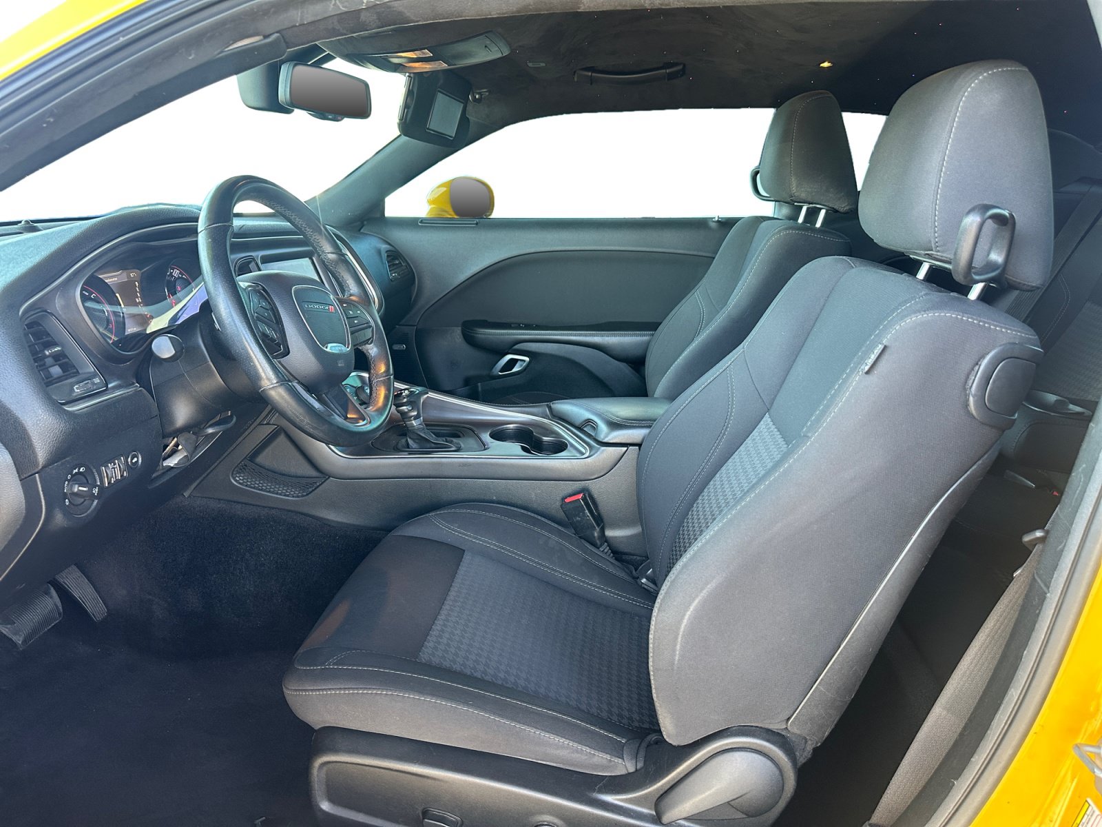 Used 2018 Dodge Challenger SXT w/ Blacktop Package RWD image 9