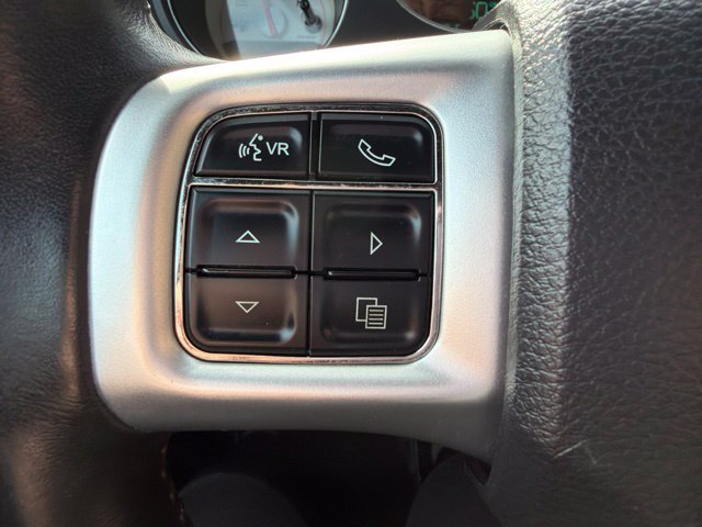 Used 2011 Dodge Challenger R/T RWD image 22