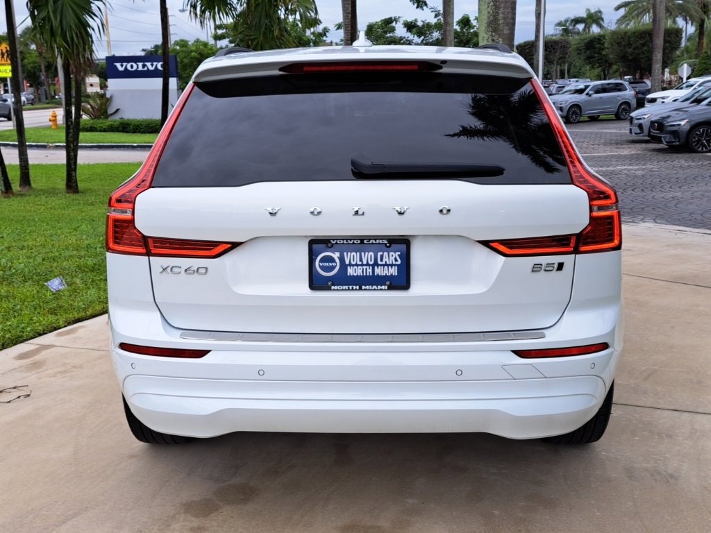 Used 2023 Volvo XC60 B5 Core w/ Protection Package Premier image 5
