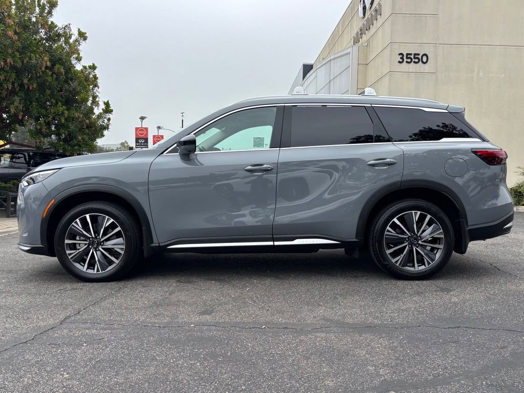 Certified 2026 INFINITI QX60 Luxe w/ Cargo Package FWD image 7