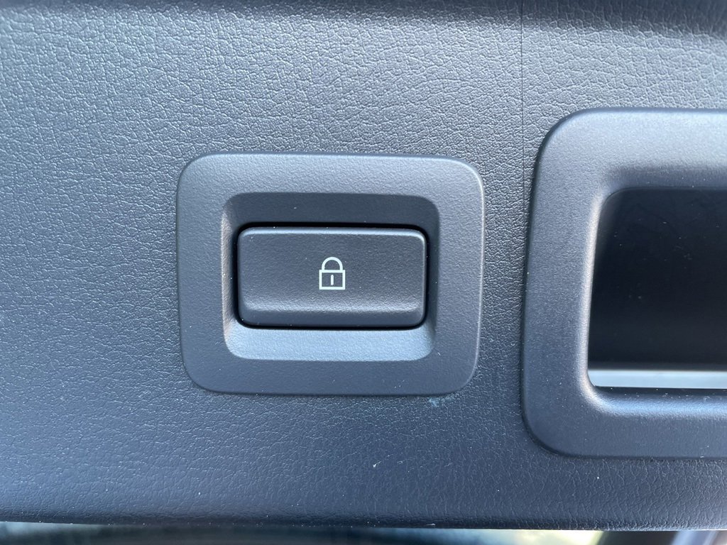 Certified 2023 MAZDA CX-30 AWD 2.5 S w/ Select Package image 9