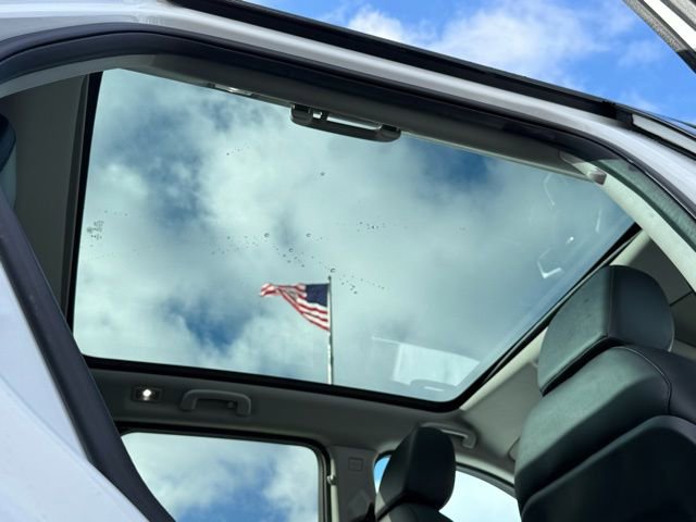 Used 2017 Land Rover Discovery Sport HSE image 5