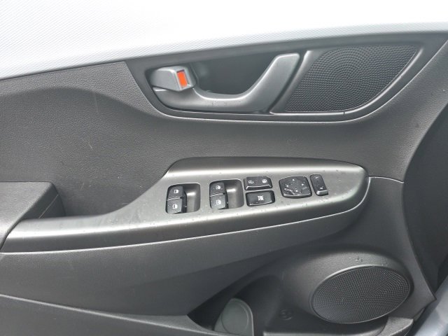 Used 2021 Hyundai Kona SEL w/ Cargo Package image 10