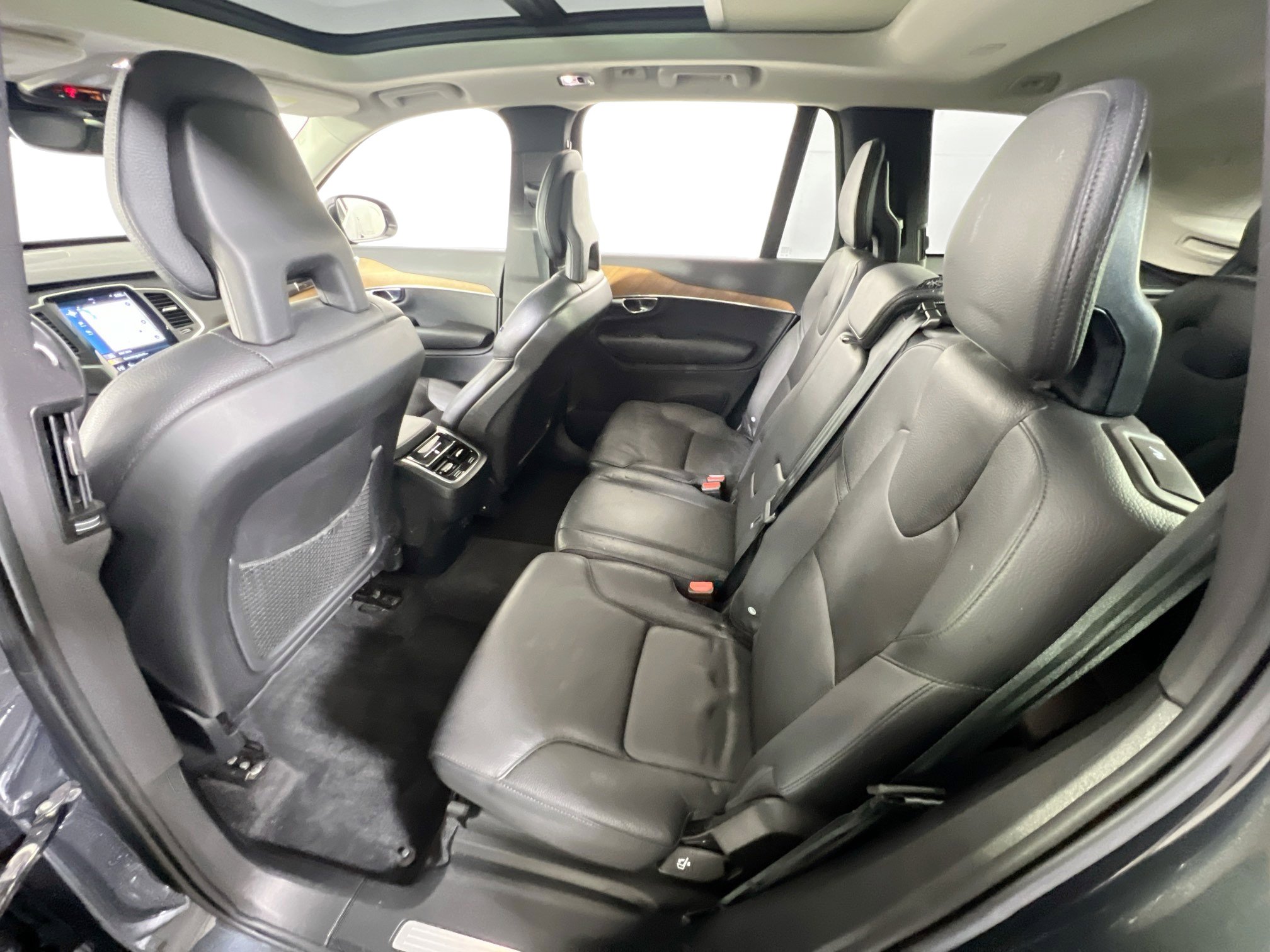 Used 2022 Volvo XC90 T5 Momentum w/ Protection Package Premier AWD/4WD image 25