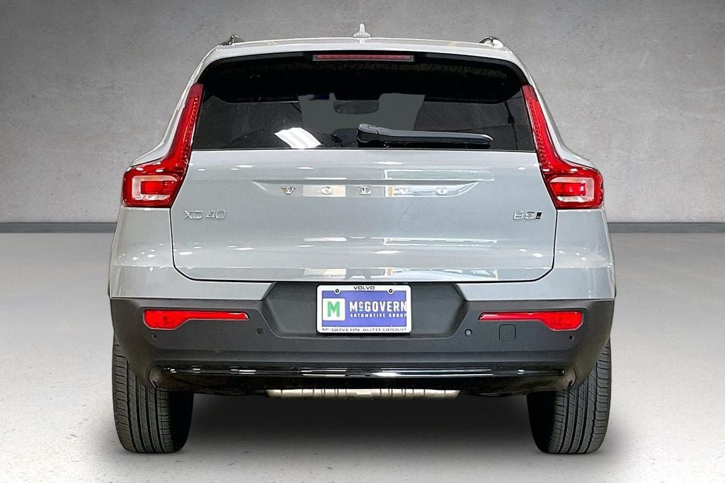 New 2026 Volvo XC40 B5 Plus w/ Protection Package Premier AWD/4WD image 4