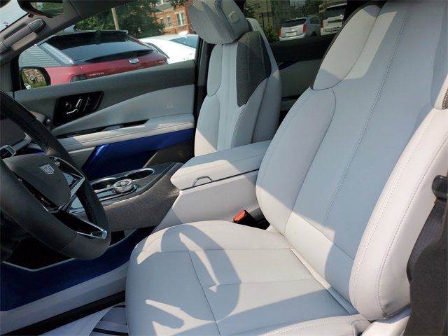 New 2025 Cadillac Optiq Sport 1 image 22