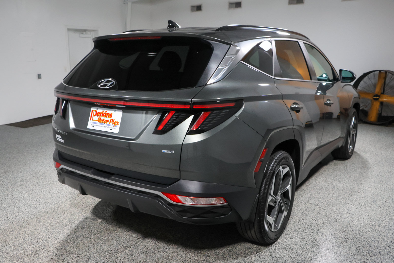 Used 2023 Hyundai Tucson SEL w/ Convenience Package AWD/4WD image 7