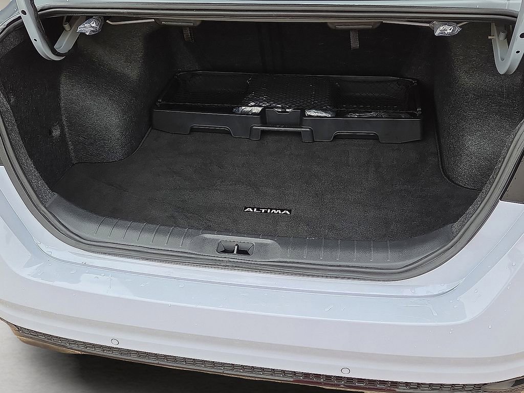 Used 2024 Nissan Altima 2.0 SR image 16
